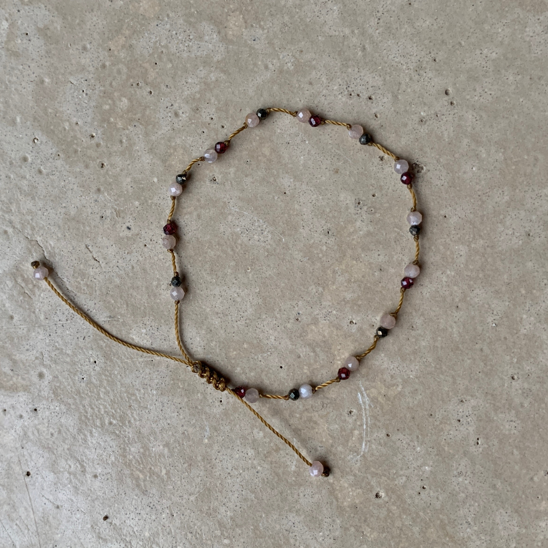 Bracelet Cuba en pierres semi précieuses montées sur fil de soie